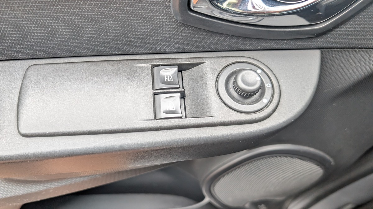 RENAULT Clio IV 1.5 DCI 90 ENERGY BUSINESS