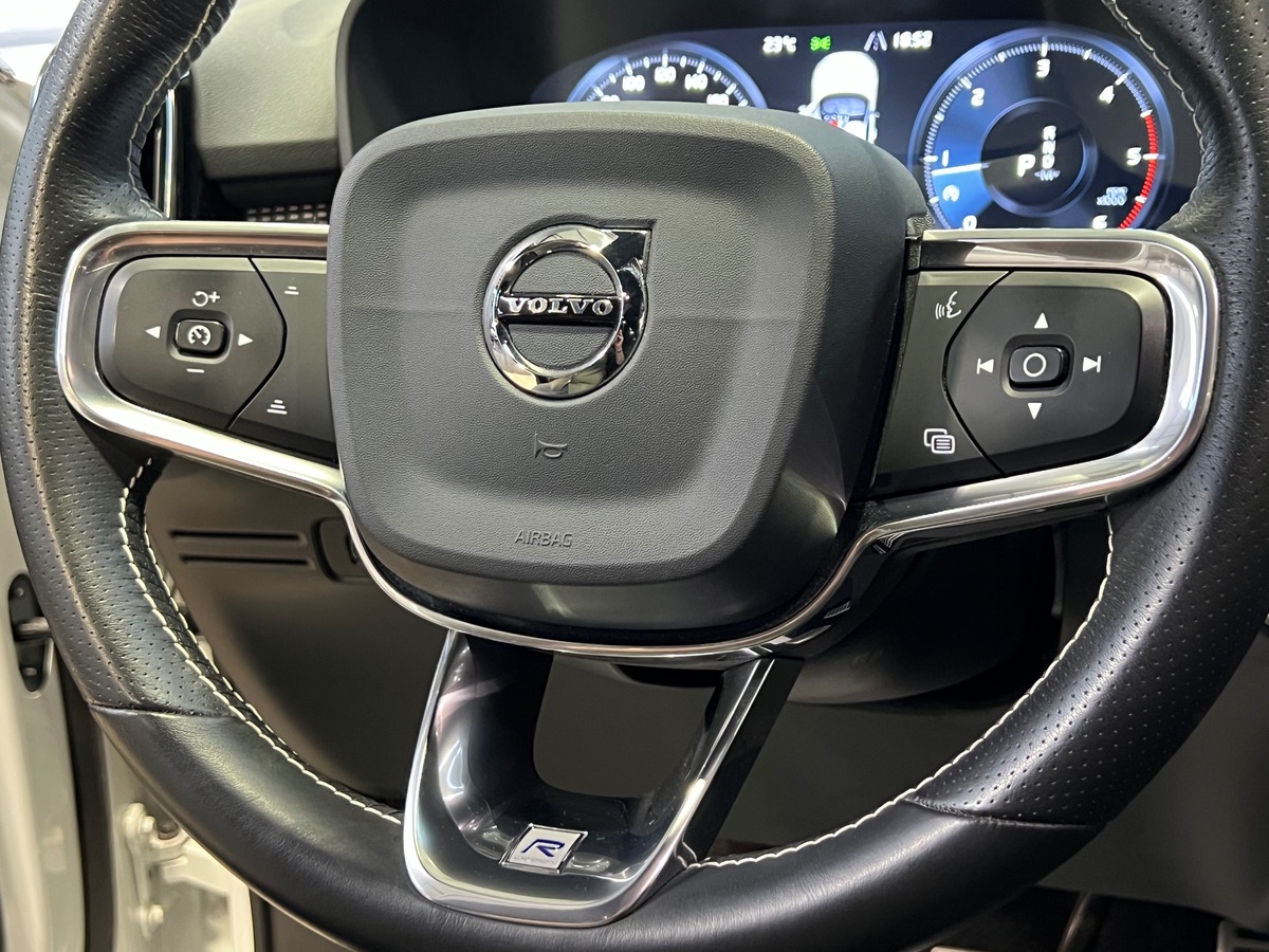 Volvo XC40 2.0 TDI 190CV AWD R DESIGN TO/ATTELAGE k