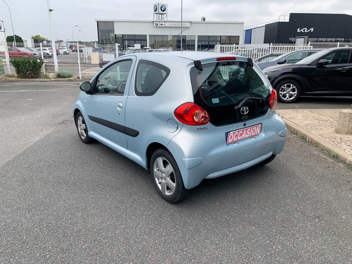 Toyota Aygo SPORT | 68 ch | Climatisation | Jantes alu | ABS | Phares antibrouillard