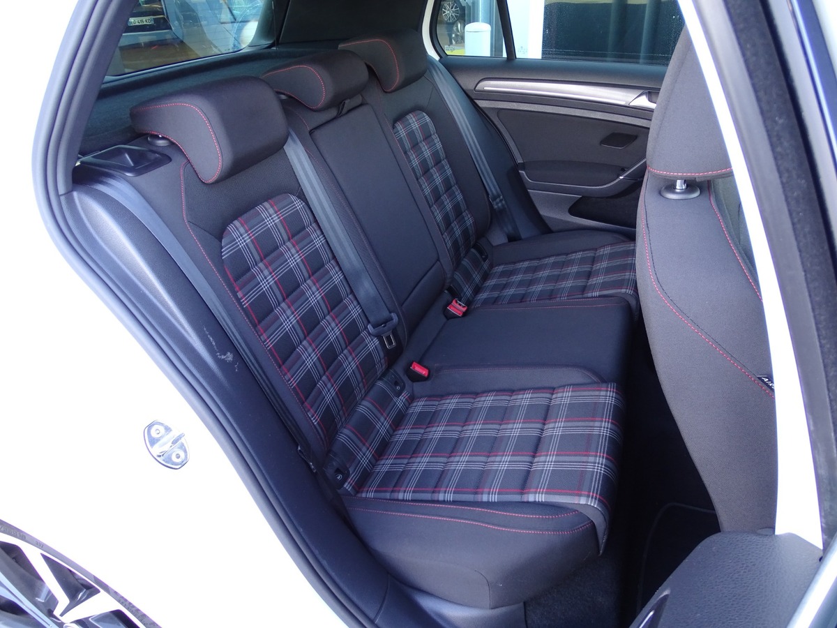 Volkswagen Golf VII 2.0 TSI 245 ch GTI Performance DSG7 5 portes Virtual TO