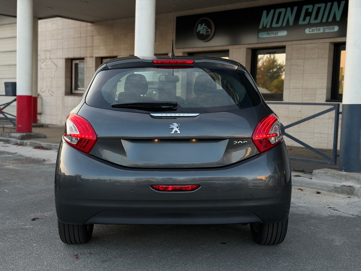 Peugeot 208 I Allure 1.2 VTi 82 cv - Distribution OK