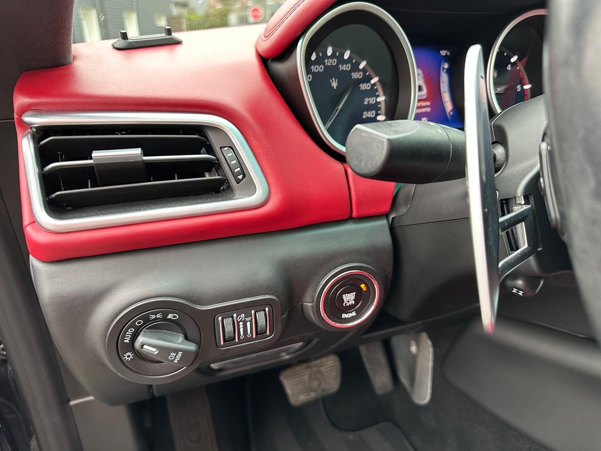 Maserati Ghibli 3.0 V6 diesel 275CV