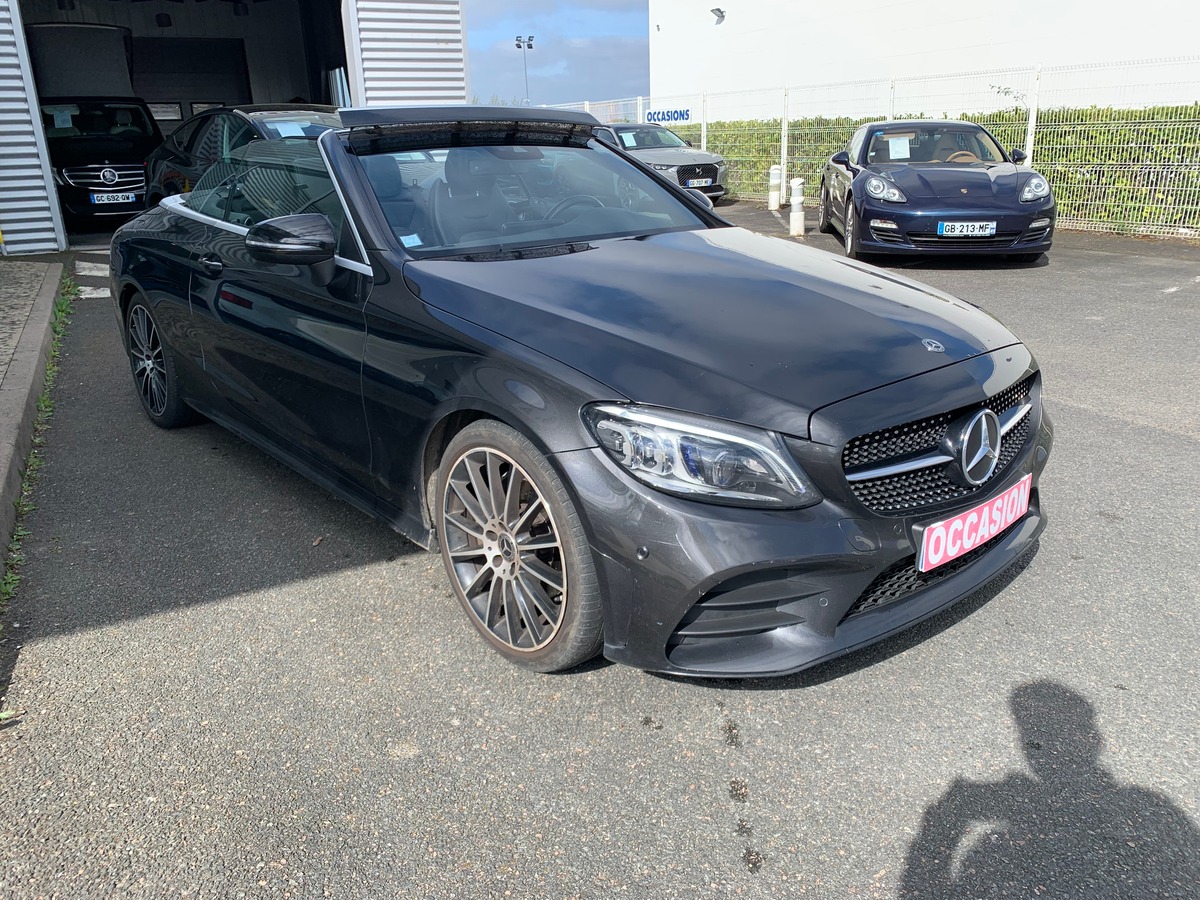 Mercedes-Benz Classe C Cabriolet 194 ch | AMG Line | Siéges électriques chauffants | Caméra de recul