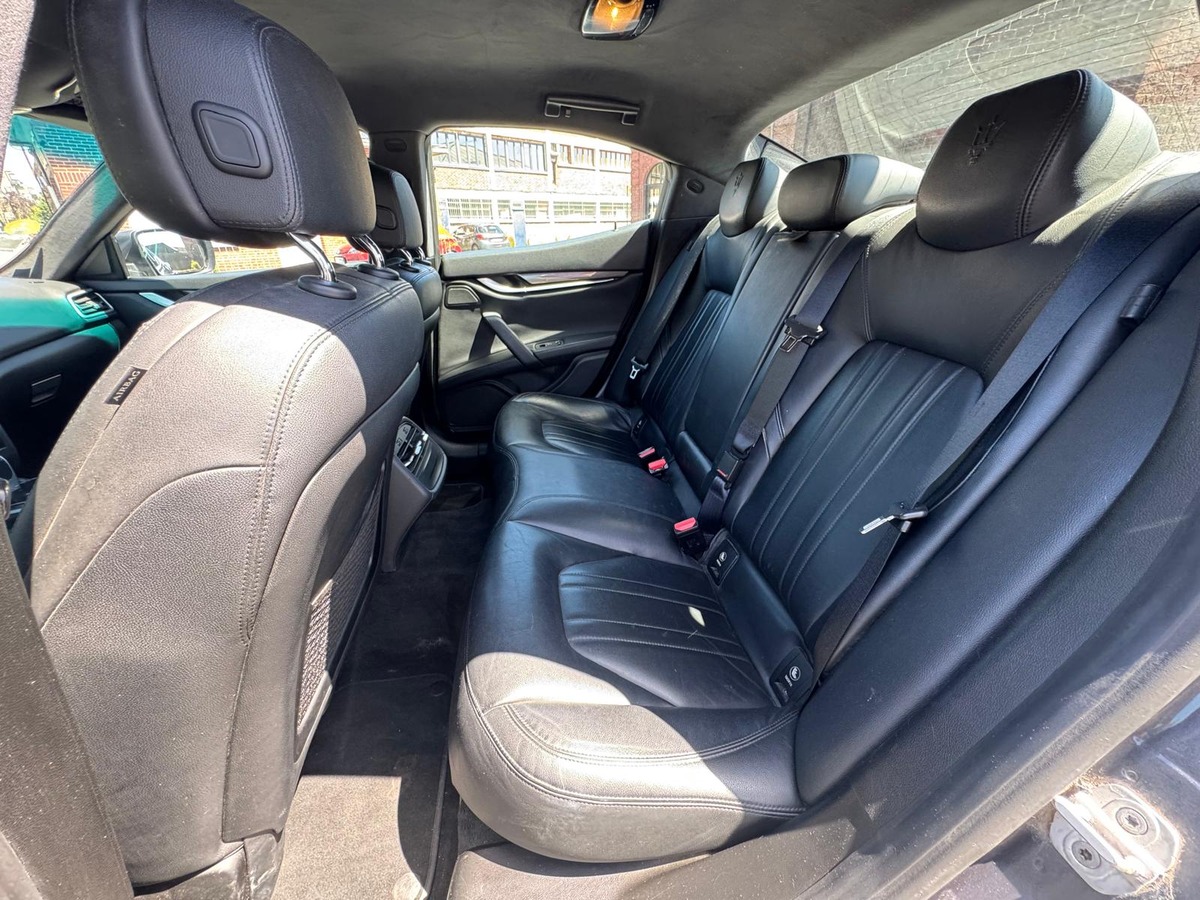 Maserati Ghibli 3.0 V6 Diesel 275 ZF8 - GARANTIE - Révisé