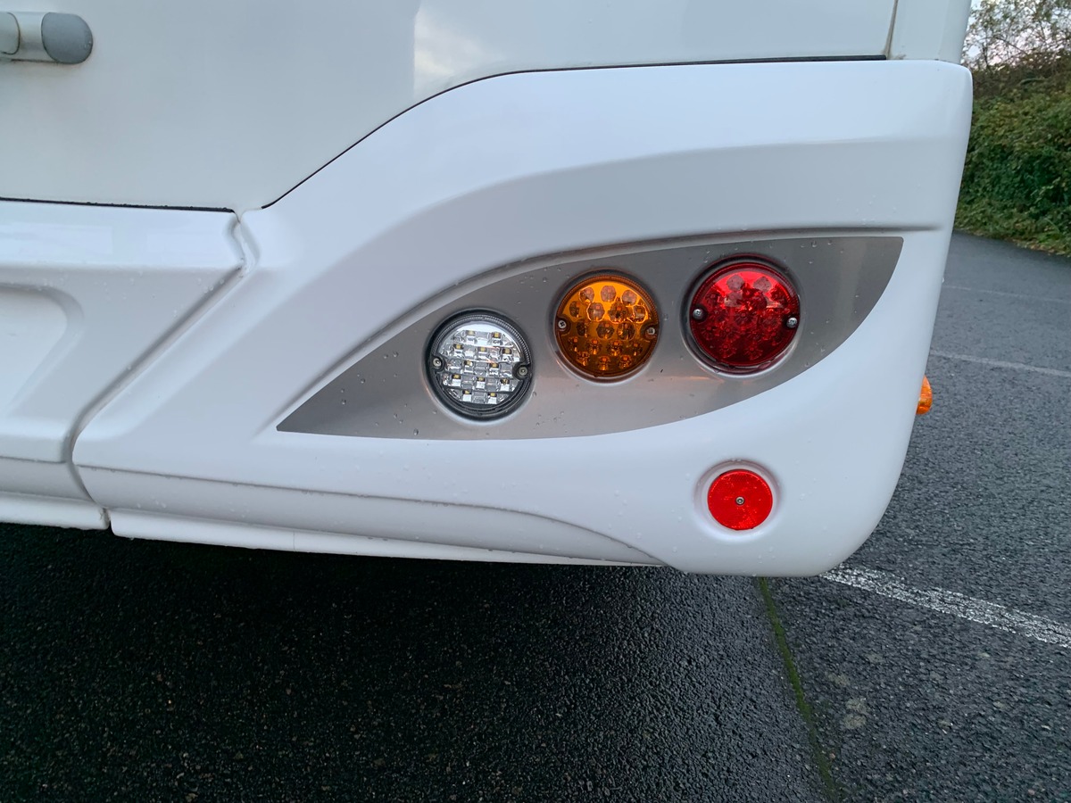 Fiat FIAT Bavaria intégrale i 740 style 130 | 4 couchages | Options Suspensions pneumatiques à l'arriére et Climatisation arriére