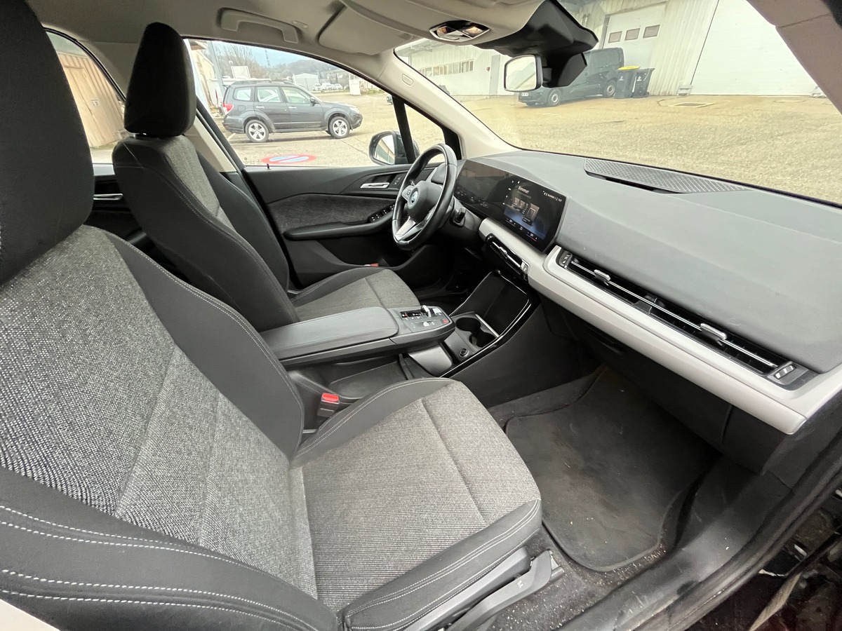 Bmw Série 2 225e Active Tourer XDRIVE, SUIVI COMPLET BMW, ATTELAGE, CAMERA, PARK ASSIST