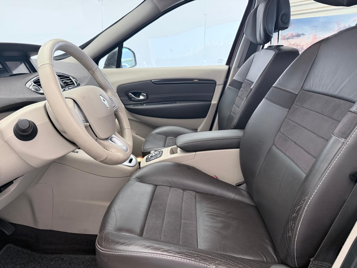 RENAULT Scenic 1.5 dci 110   Dynamique Première main