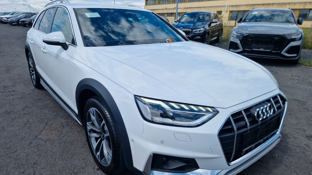 Audi A4 Allroad 40 TDI 204ch Avus quattro S tronic 7/Attelage/Cuir/Caméra360
