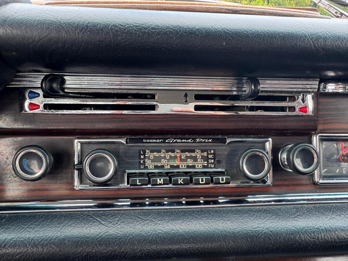 Mercedes-Benz 280 SE 3.5 V8 BOITE MANUELLE