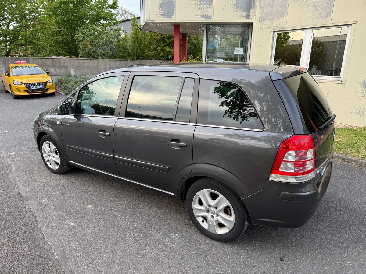 Opel Zafira 1.7 CDTI 110 CV édition 7 place 4X sans frait