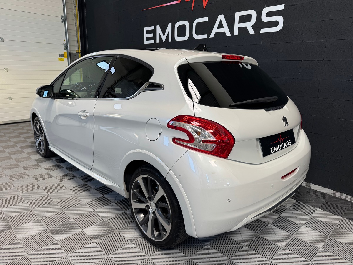 Peugeot 208 XY JBL 1.6 e-HDi 115 BVM6 Park Assist
