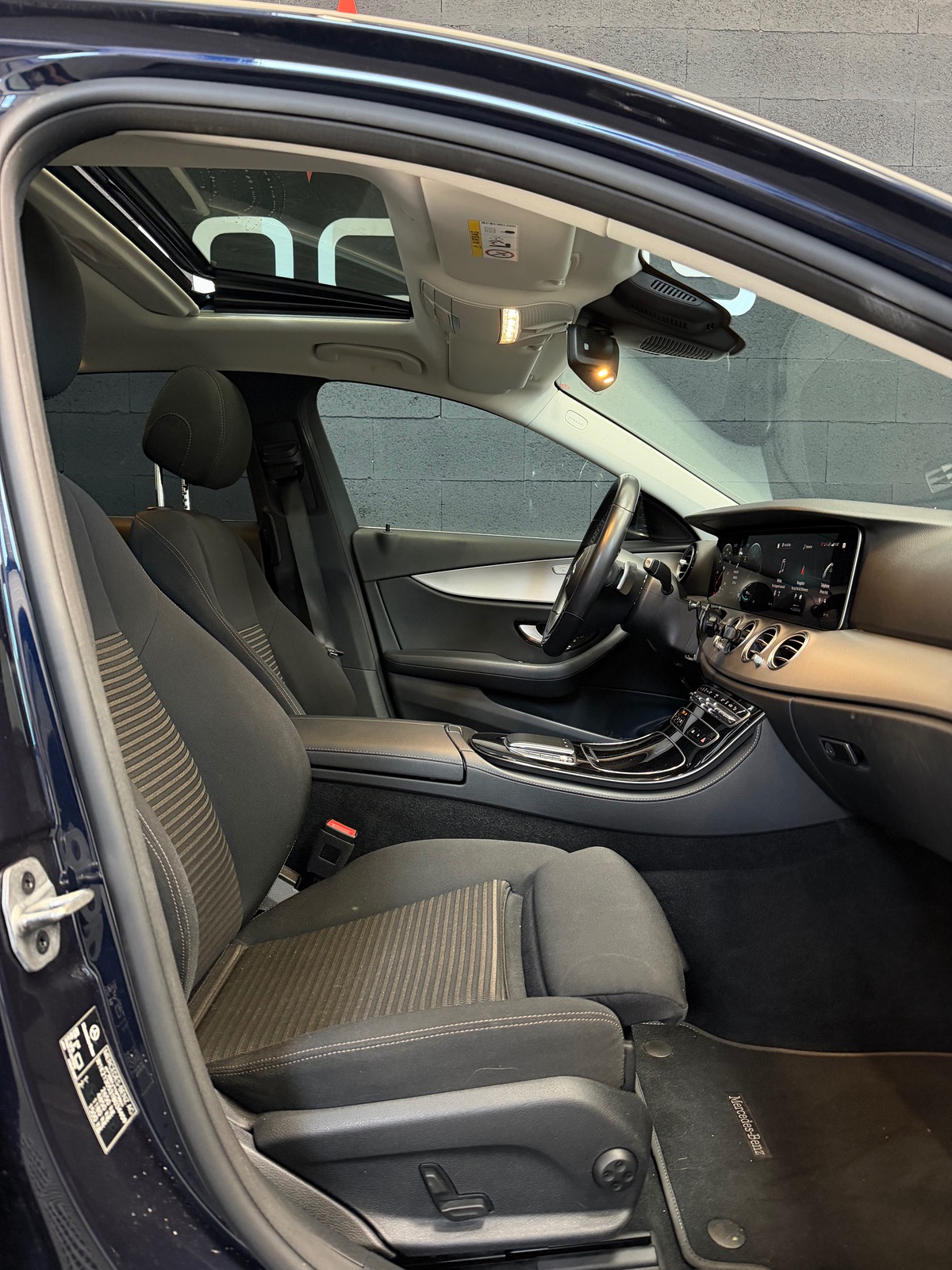 Mercedes Benz CLASSE E 300 e 2.0 i 16V 320 EQ Power 9G-TRONIC 211 cv Boîte auto