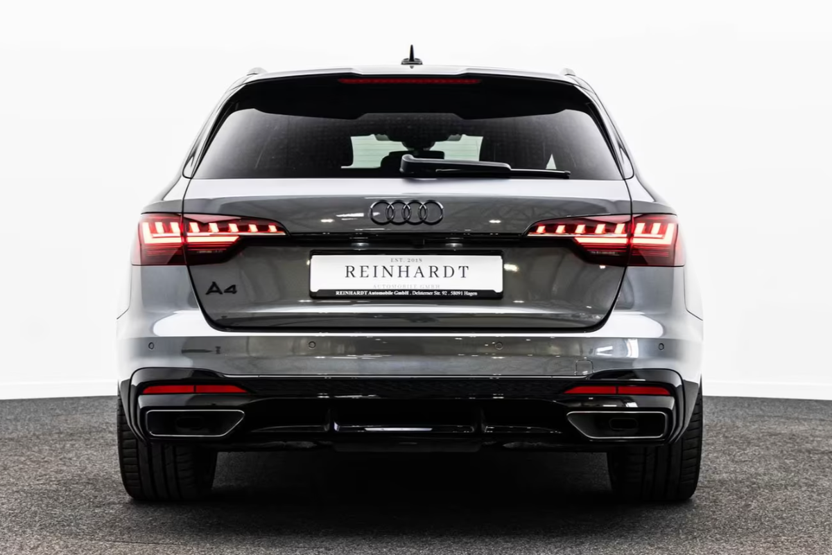 Audi A4 Avant V 40 TFSI 204ch S Line S tronic 7 Attelage Caméra Feux LED matrix