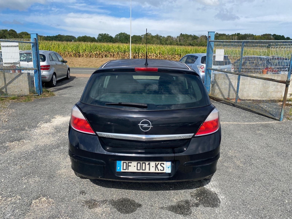Opel Astra 1.9 cdti 120cv  231193km cosmo