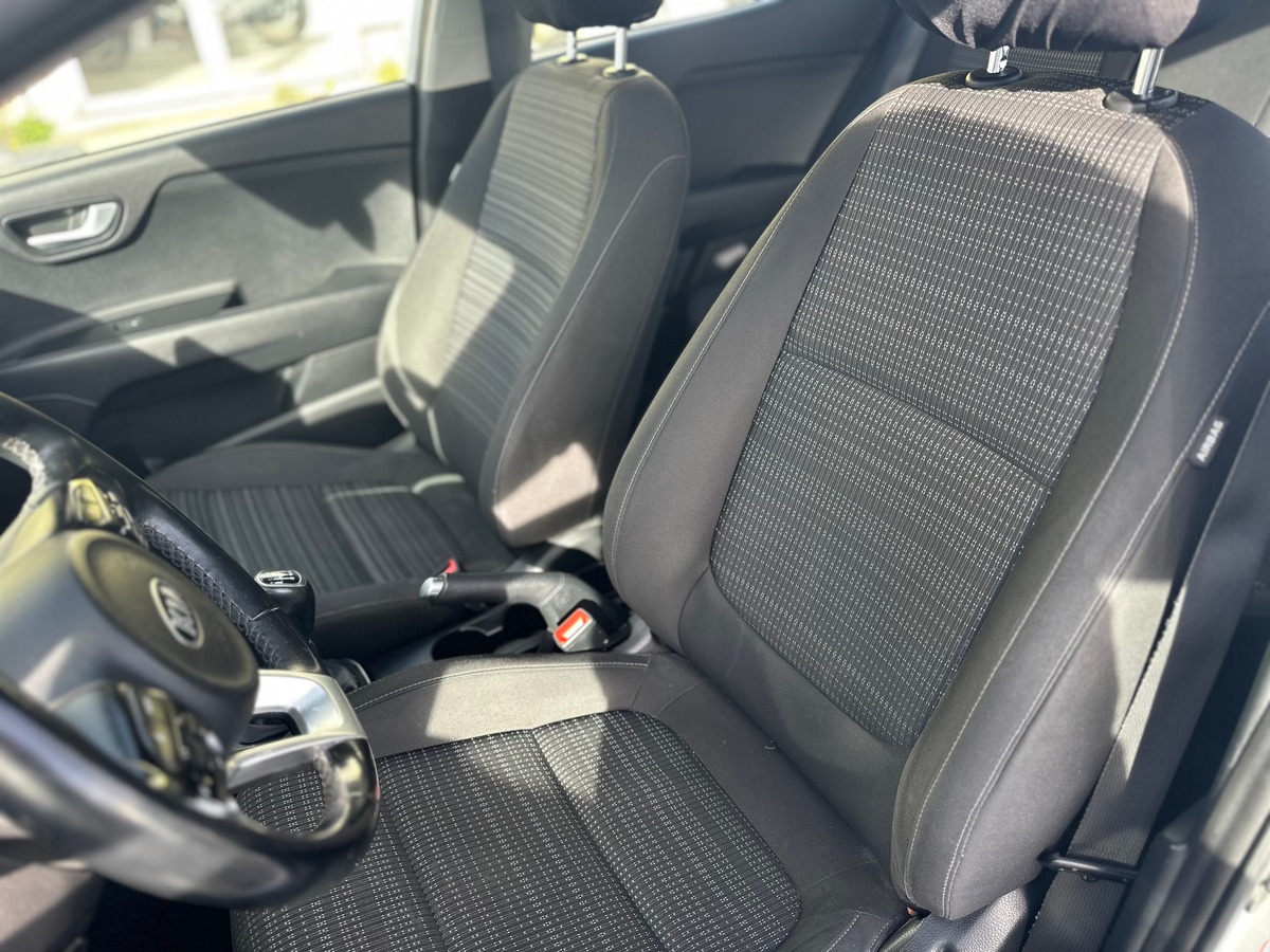 Kia Stonic Phase 2 1.0 T-GDi 100 cv EN TRÈS BON ÉTAT - CAMÉRA DE RECUL - CARPLAY