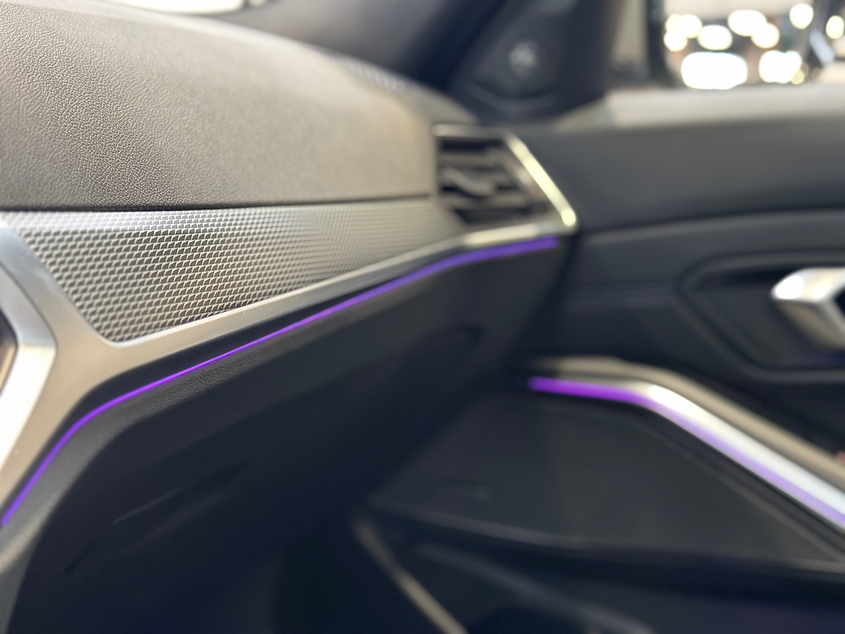 Bmw Série 3 Touring 330e M SPORT 292 cv - 1ère Main Française - Toit ouvrant - Hifi Harman Kardon