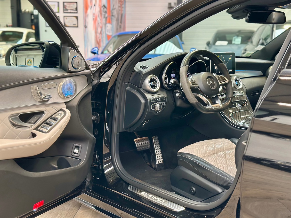Mercedes Benz Classe C IV 63 AMG 4.0 476 BVA7 Options+++ d