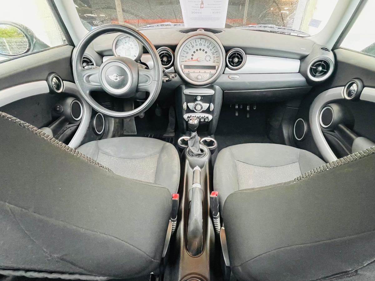 Mini Cooper   1.6 d 110 ch.  Pack Clim