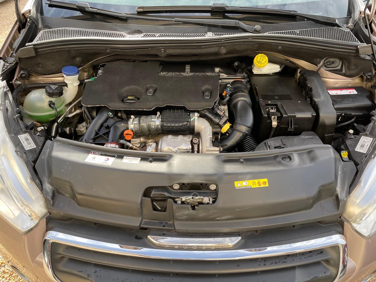 Peugeot 208 1.6 eHDi Allure