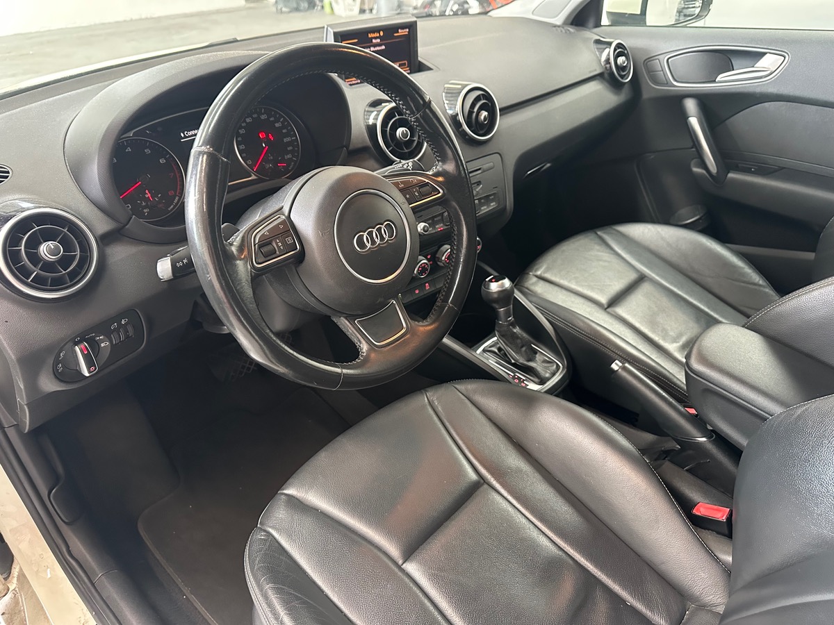 Audi A1 1.4 TFSI 122 AMBITION LUXE S TRONIC