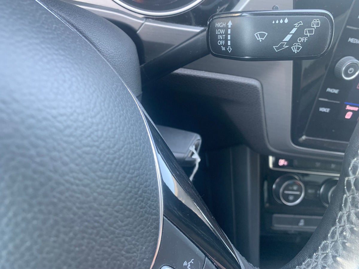 Volkswagen Touran 115 | Confortline | Caméra recul | Régulateur vitesse adaptatif | Apple car Play