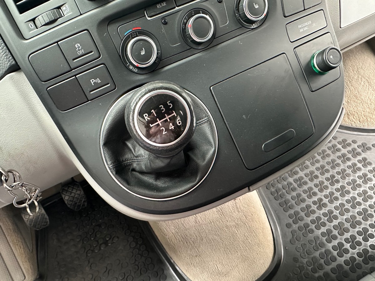 Volkswagen California V 2.0 TDI 140cv BLUEMOTION TECHNOLOGY CONFORTLINE