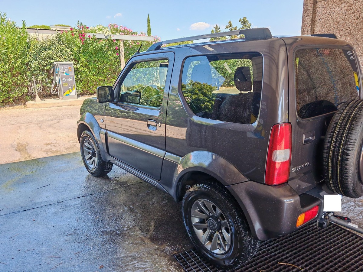 Suzuki Jimny Style 1.3 86ch Cuir Climatisation.