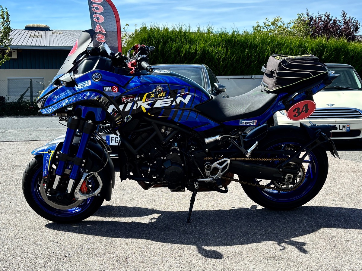 Yamaha NIKEN 850 MTT2