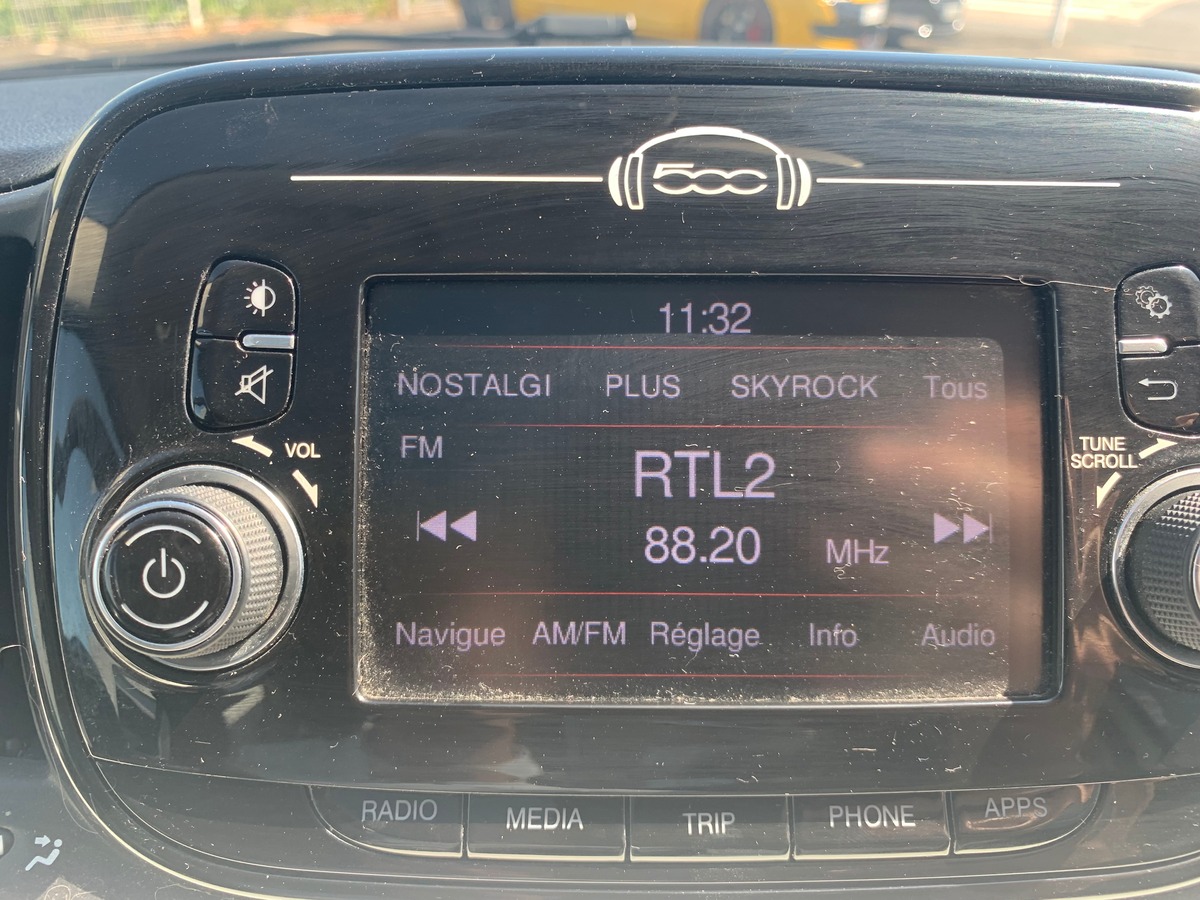 Fiat 500 LOUNGE | Kit mains libres Bluetooth | Régulateur de vitesse | CLIMATISATI0N