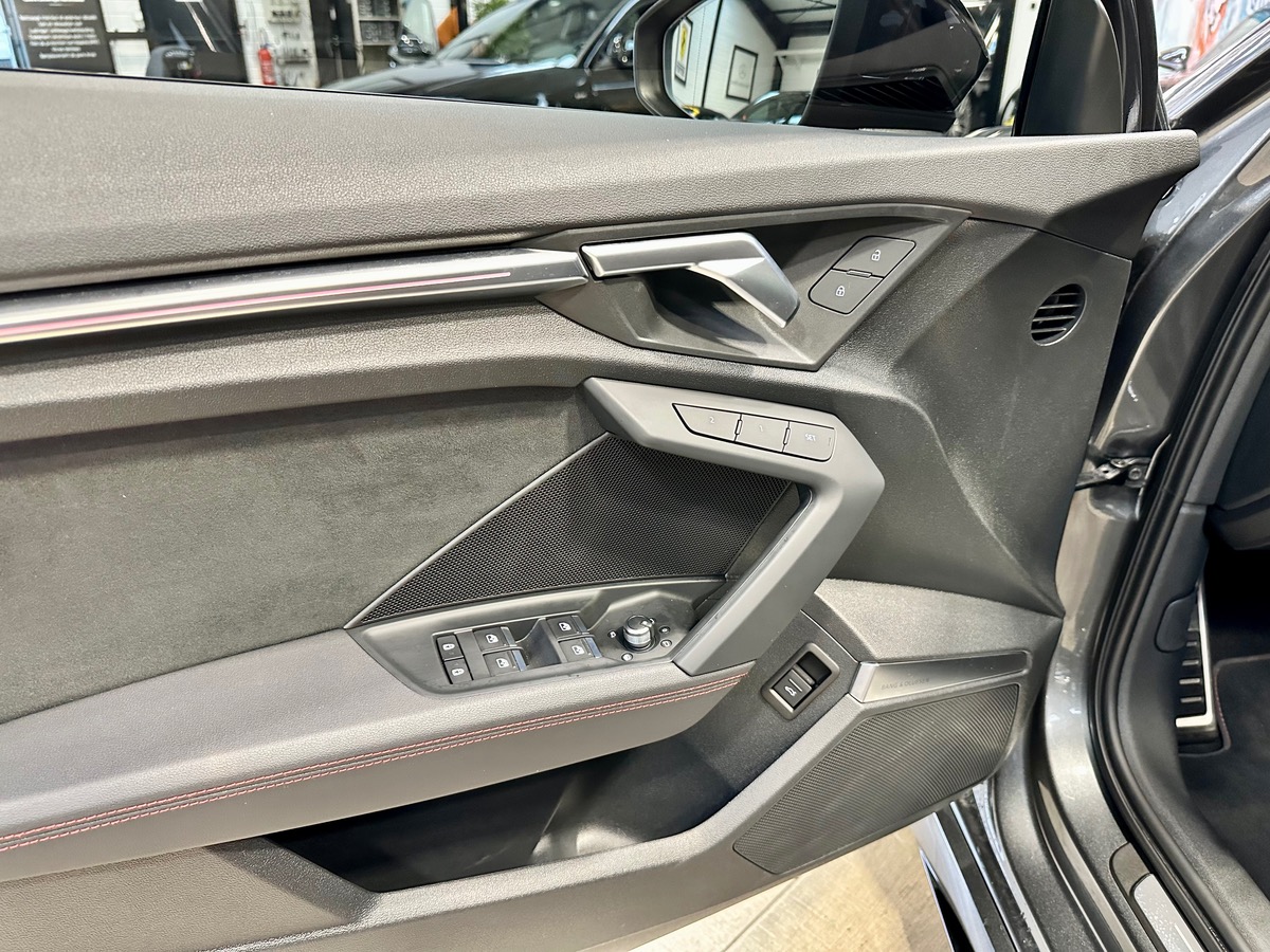 Audi RS3 Sportback Quattro 2.5 TFSI 400 Options+++ j