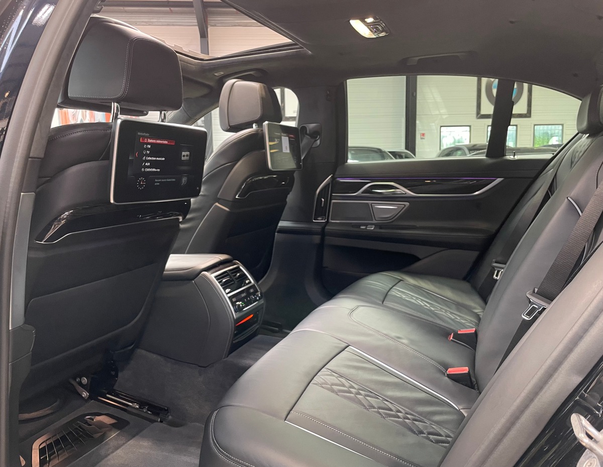 Bmw Série 7 (G11) 740E HYBRID 326CV - MSPORT - EDITION CARBON CORE  - GARANTIE 1 AN