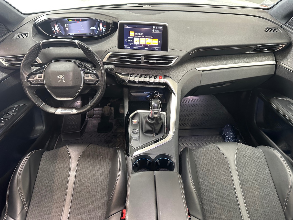 Peugeot 3008 1.2 PureTech 130ch S&S GT Line / Entretien complet Peugeot / Distribution neuve