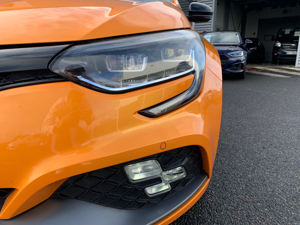 RENAULT Megane 280 ch | RS | JA 19" Interlagos diamantées | Affichage tête haute | GPS