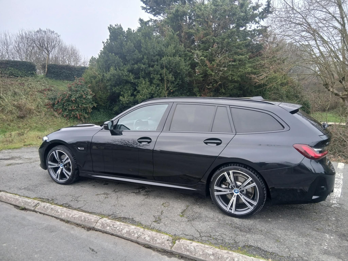 Bmw 320e touring xdrive 204 ch | M SPORT | XDRIVE | Attelage | Caméra de recul | Eclairage ambiance
