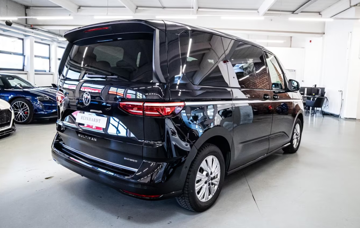 Volkswagen Multivan VII 1.4 eHybrid 218ch Style Court DSG6 - 7 places - Attelage