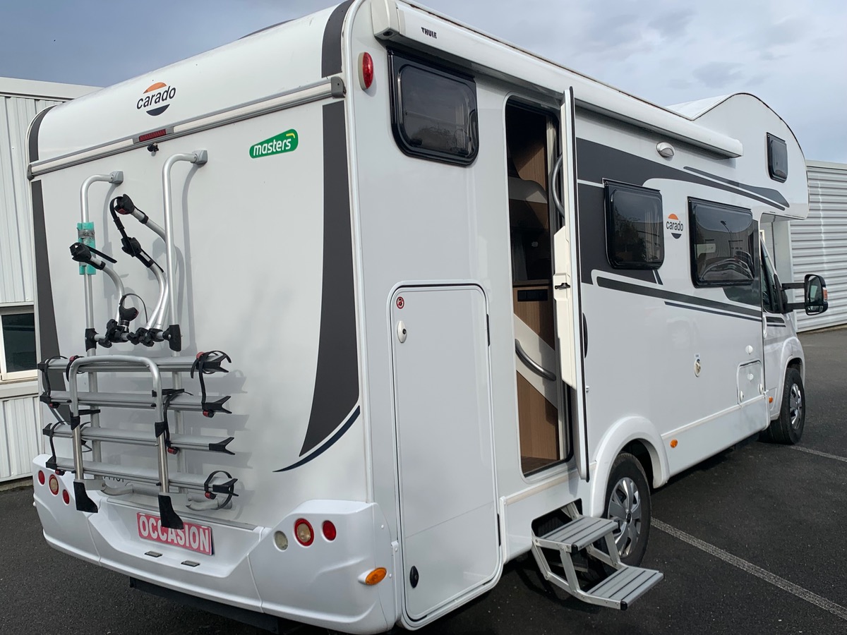 Capron A 140 ch | CAMERA DE RECUL |  LITS SUPPERPOSES | STORE EXTERIEUR | Climatisation manuelle