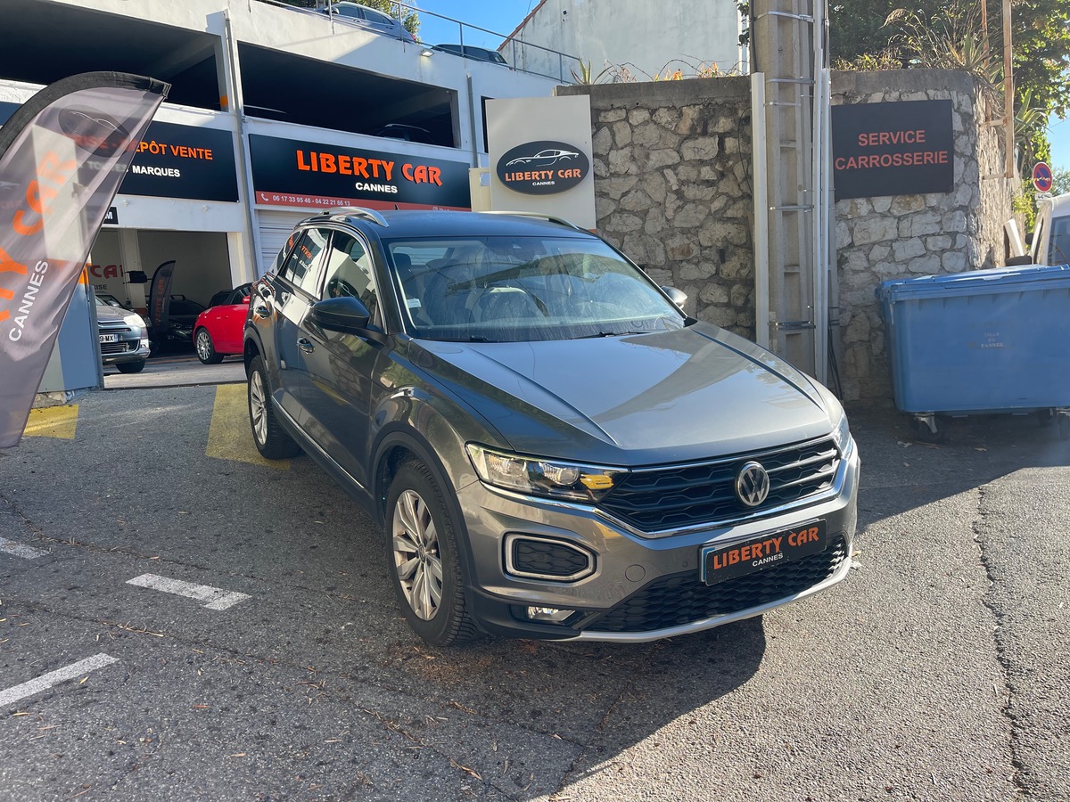 Volkswagen T-Roc 1.5 TSI 150 CV / Virtual Cockpit / Finition Carat / Grand écran/ CarPlay /DSG7