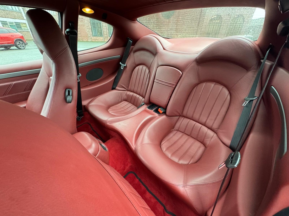 Maserati Coupe 4.2 V8 390cv Cambiocorsa - Française - Deuxième Main