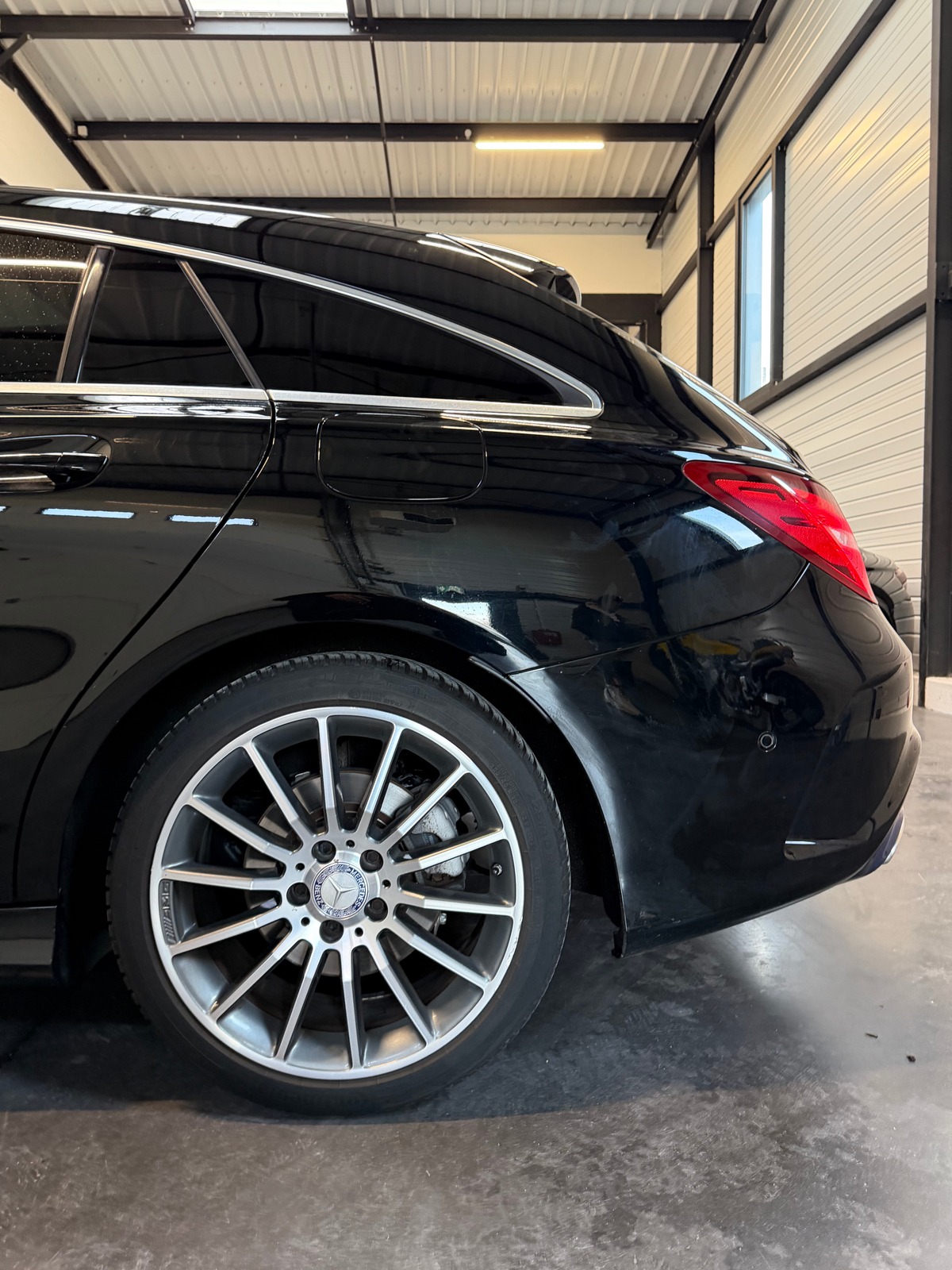 Mercedes Benz CLA Shooting Brake 220 d Fascination 7G-DCT