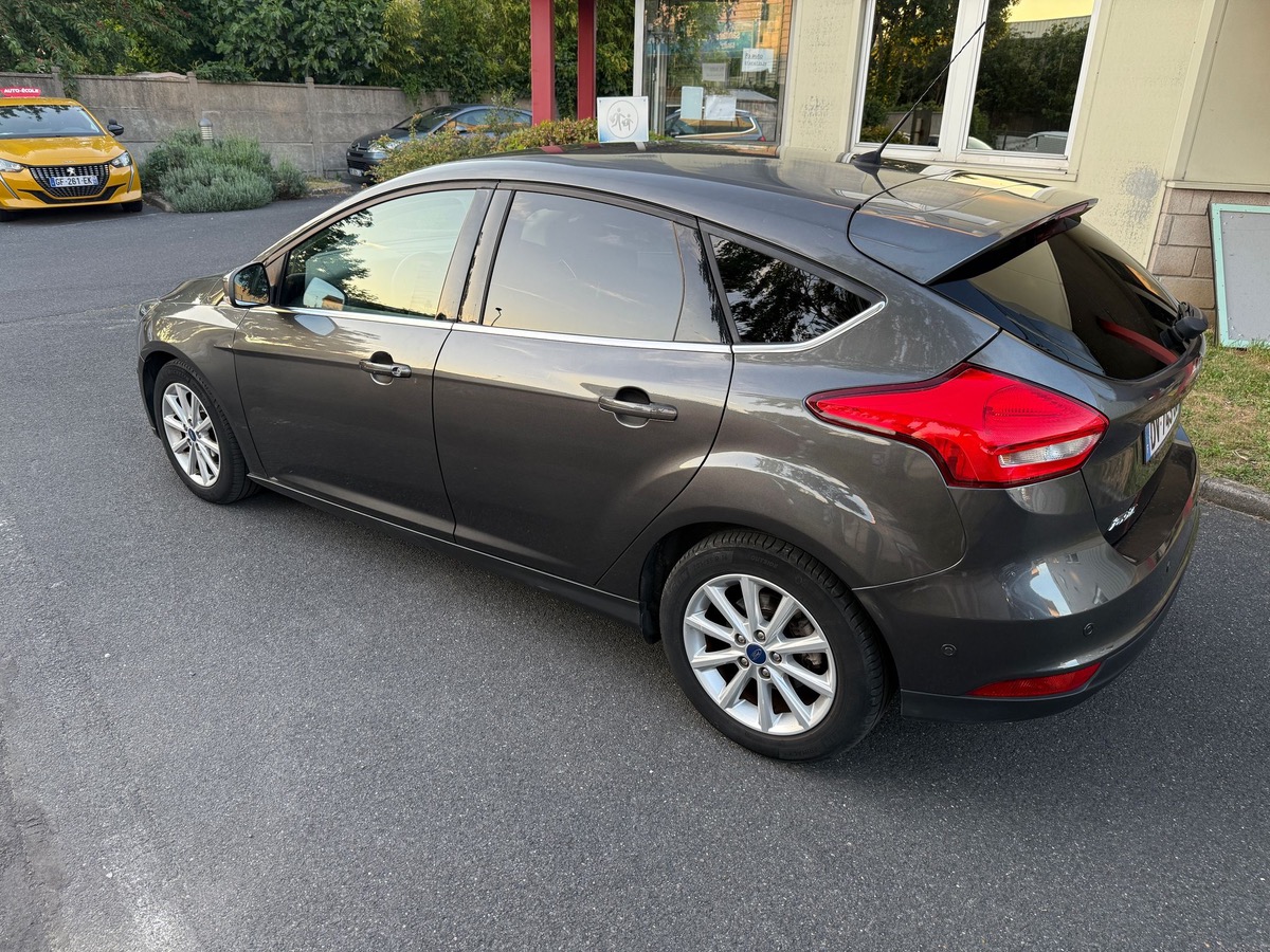 Ford Focus Titanium 1.6 TDCI 115 CV S&S 1er main en 4X CB