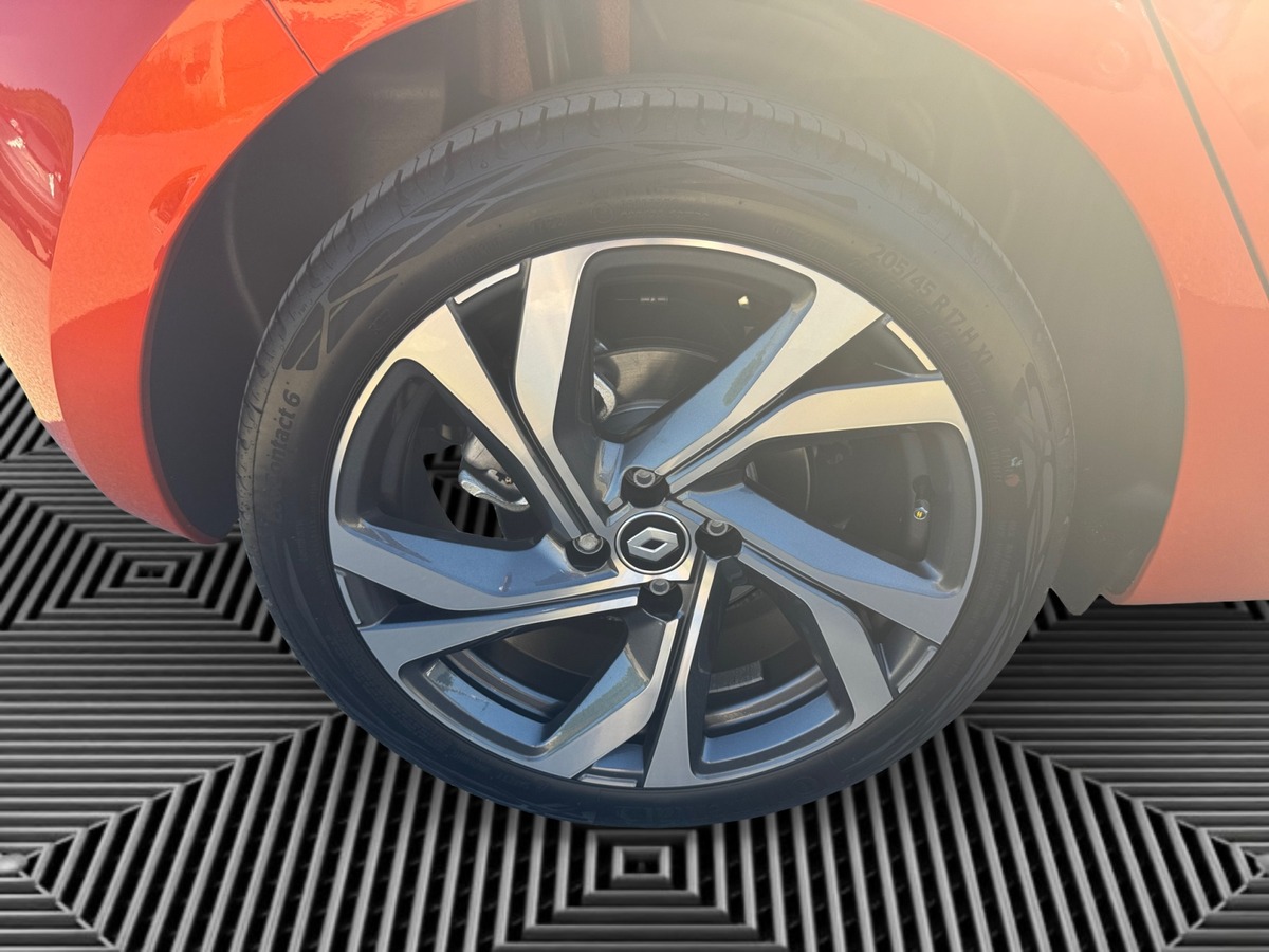 RENAULT Clio tce 140 RS