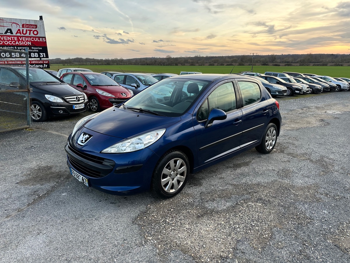 Peugeot 207 1.4 75cv 107100km d’origine 