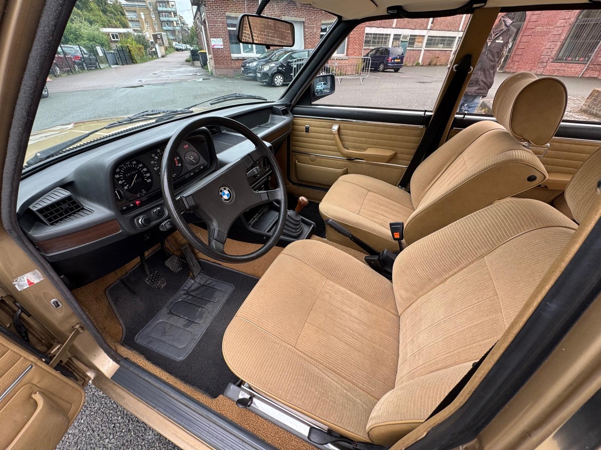 Bmw 525 E12 150CV Française - Boite manuelle