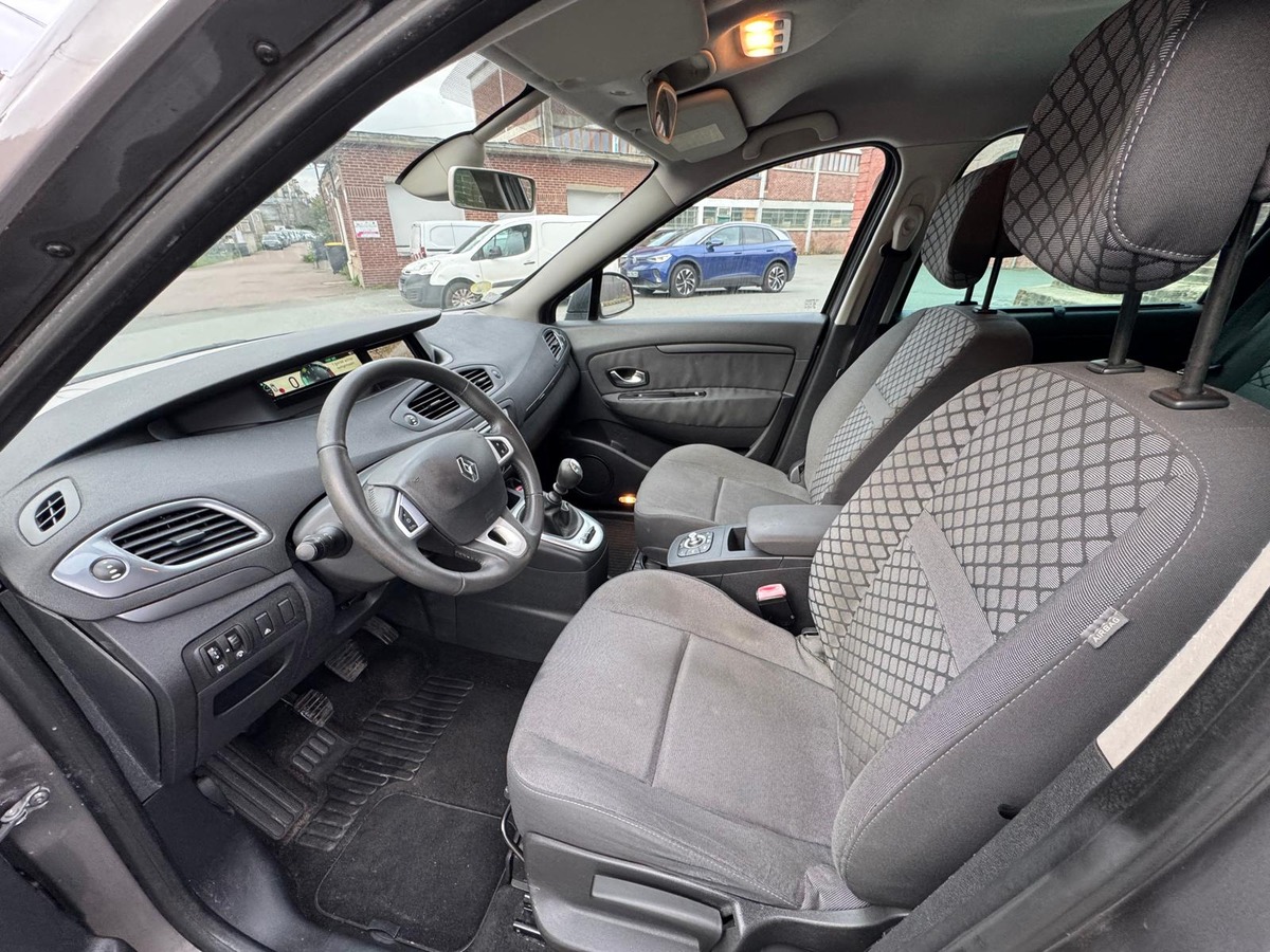 RENAULT Scenic III 1.5 dCi 110 15th - GPS - Distribution neuve - Garantie