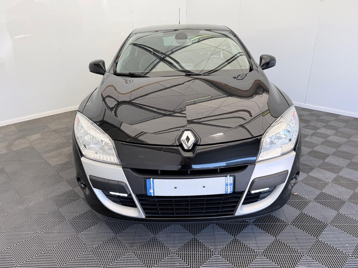 RENAULT Megane III coupe 1.5 Dci 110 Bose edition  Première main
