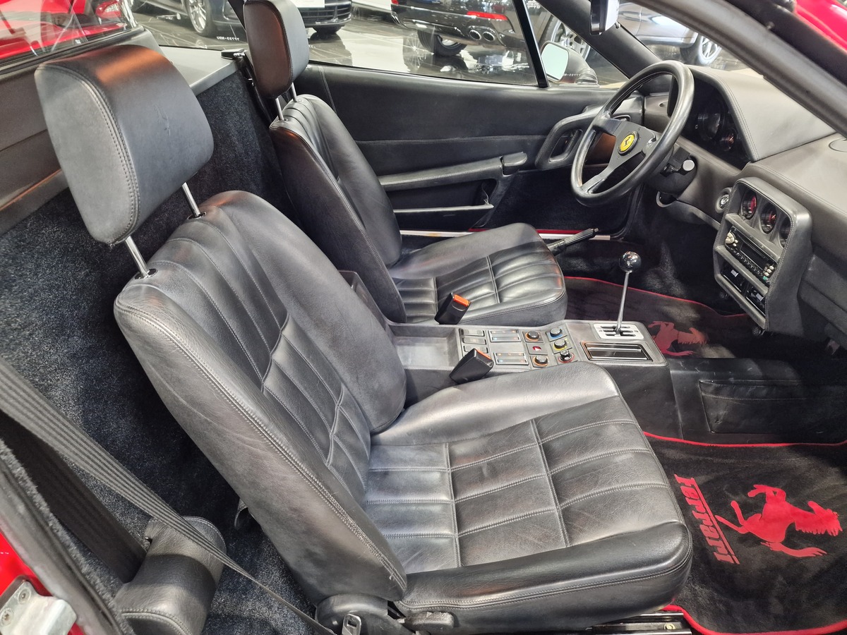 Ferrari 328 GTB 3.2 V8 270 DISTRIBUTION OK E