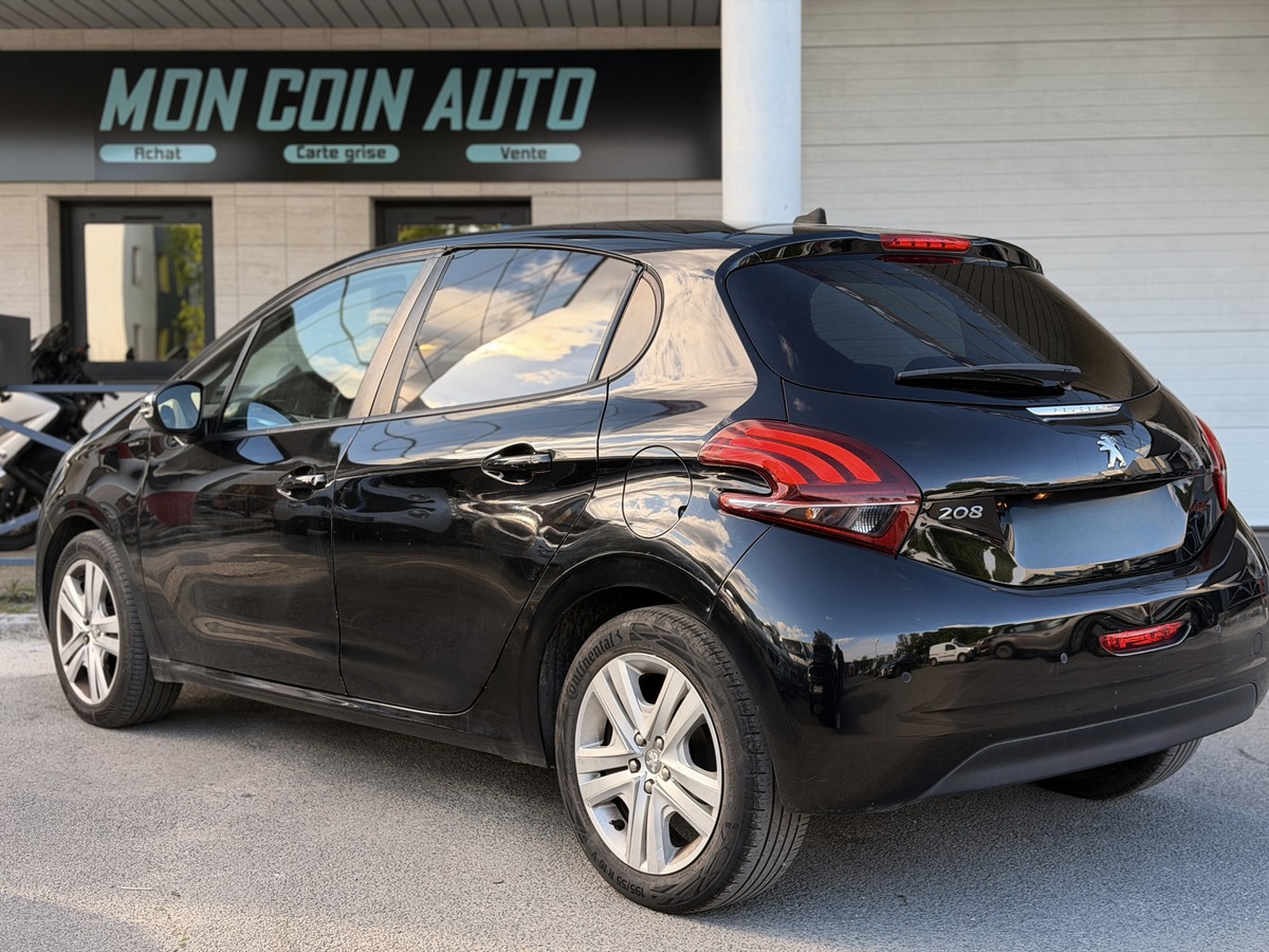 Peugeot 208 Signature 1.2 VTi 82 cv - Phase 2 - Distrib OK - Apple Carplay