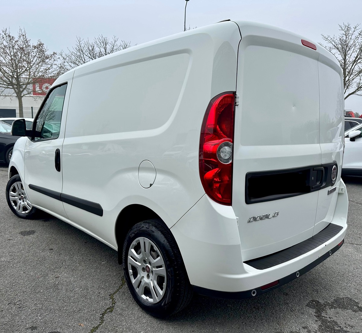 Fiat Doblo 1.3 MJT 95CH LOUNGE PRO 3 PLACES / PRIX HT