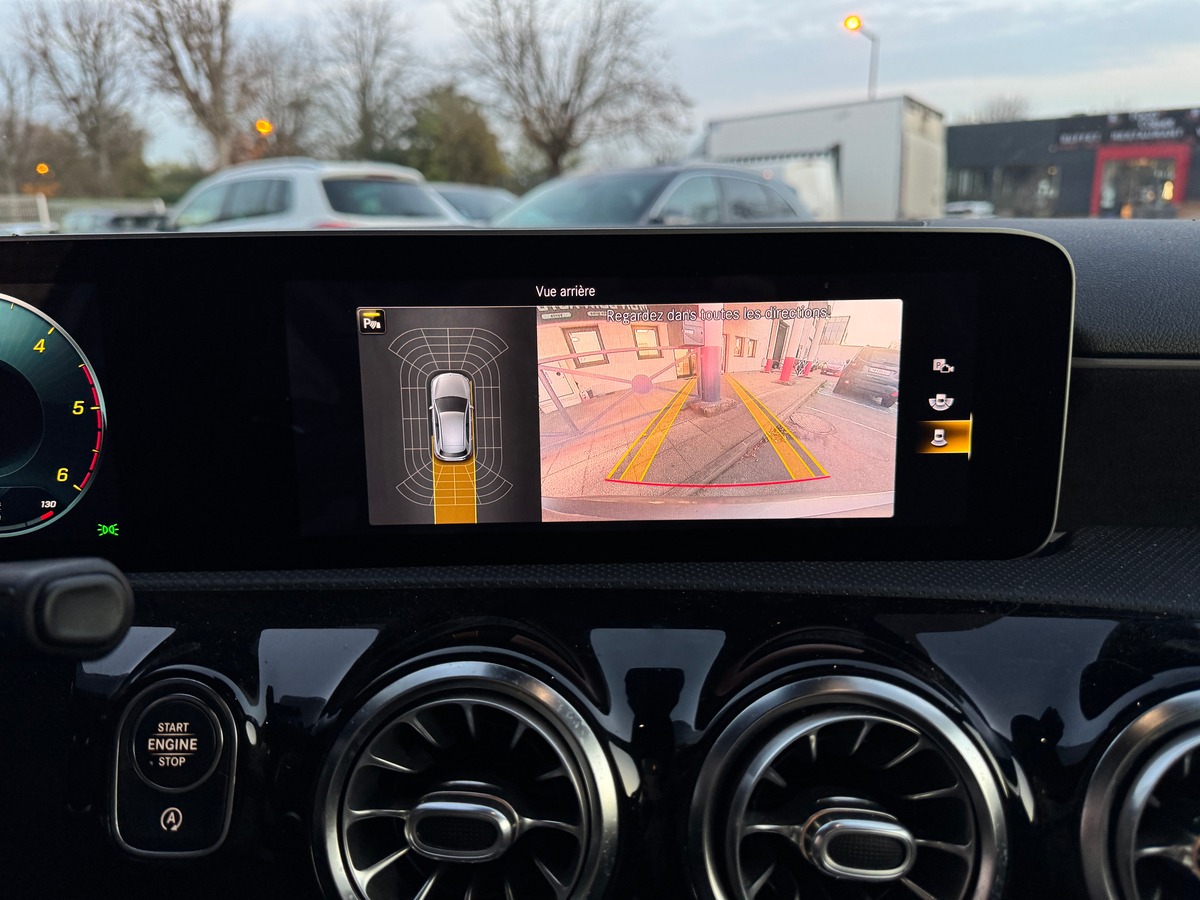 Mercedes-Benz Classe A 180 d Pack AMG Fascination 1.5 d 7G-DCT 116 cv
