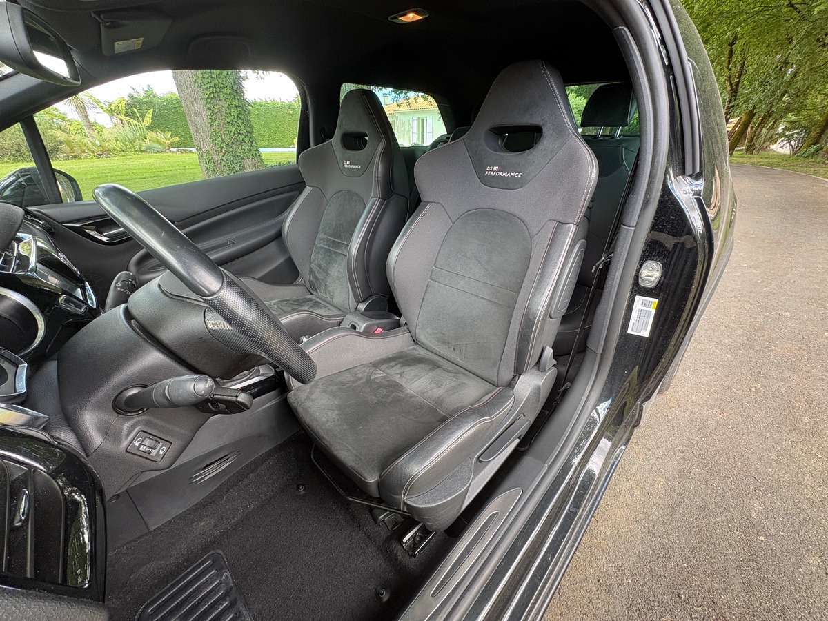 DS DS 3 RACING 1.6 THP 208 cv